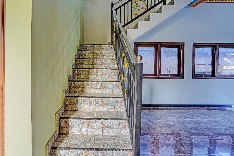 OYO Homes 91142 Desa Wisata Alam Gosari (wagos) - Lobi