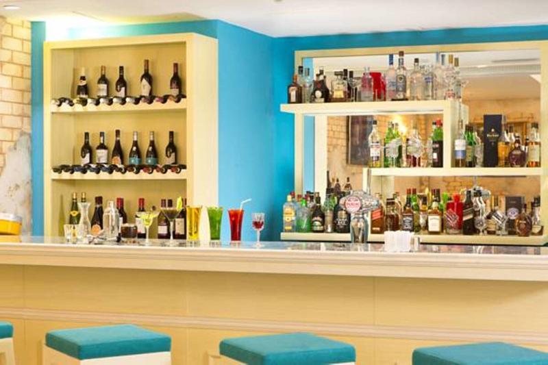 Al Khaleej Palace Deira Hotel - Bar