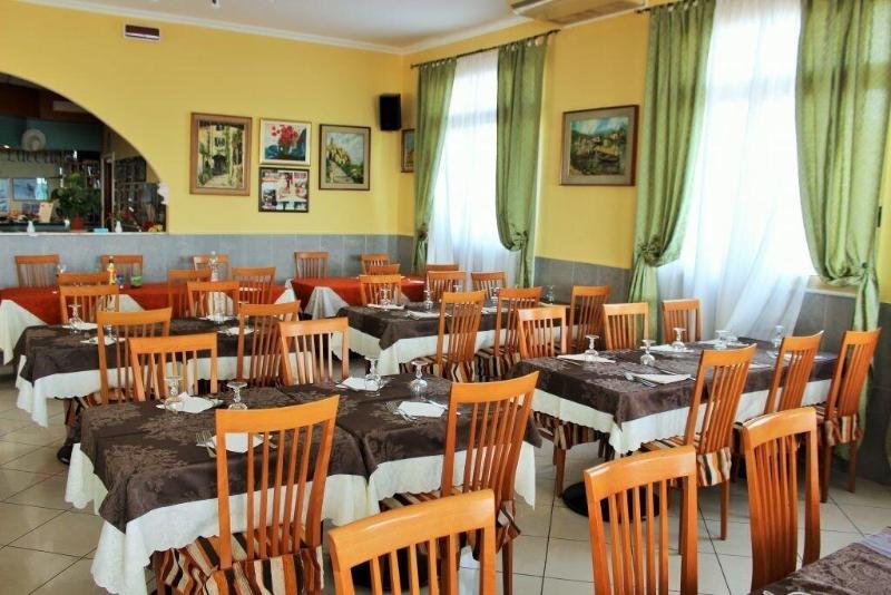 Hotel Lucerna - Restoran