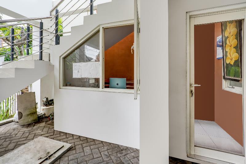 OYO 90935 Rumah Kost Metroliving - Lobi
