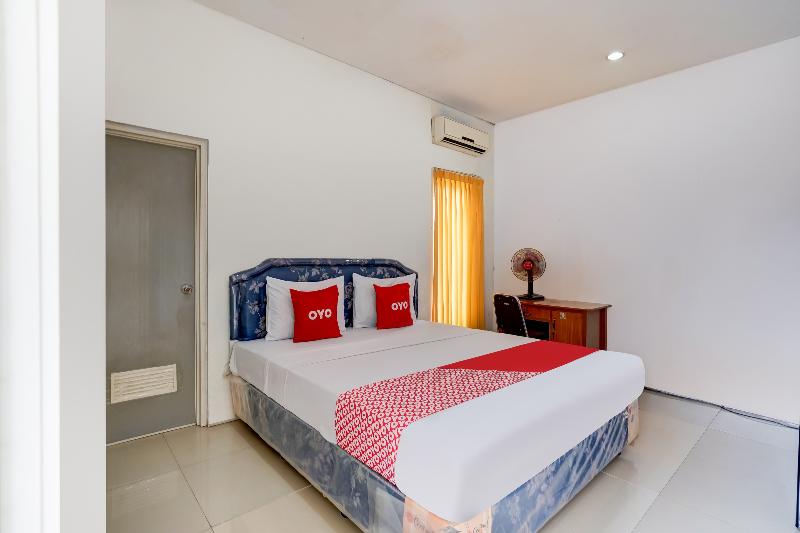 OYO 90935 Rumah Kost Metroliving - Oda