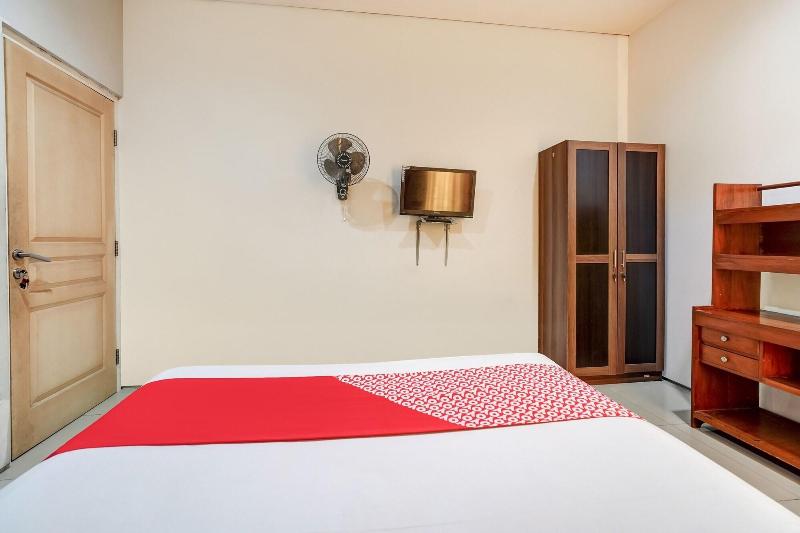 OYO 90935 Rumah Kost Metroliving - Oda