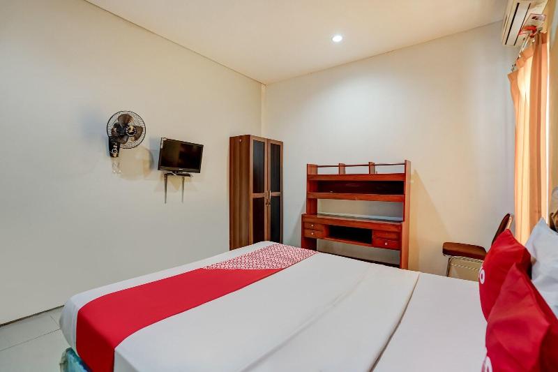 OYO 90935 Rumah Kost Metroliving - Oda