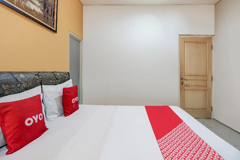 OYO 90935 Rumah Kost Metroliving - Oda