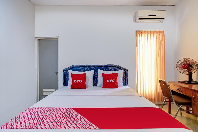 OYO 90935 Rumah Kost Metroliving - Oda