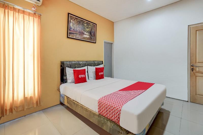 OYO 90935 Rumah Kost Metroliving - Oda