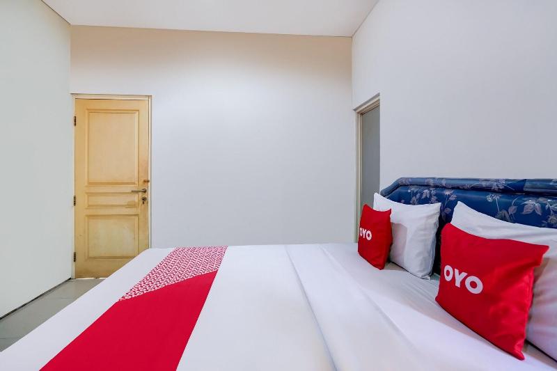 OYO 90935 Rumah Kost Metroliving - Oda