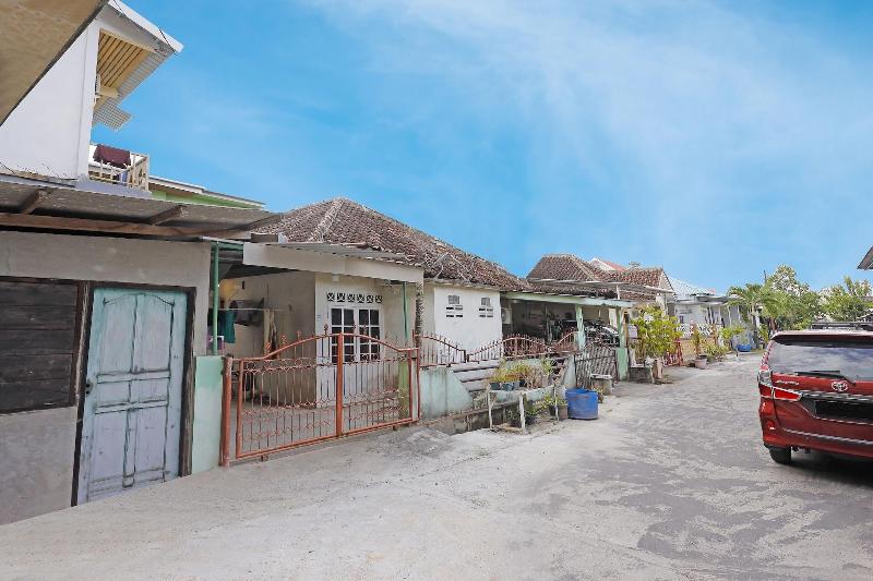 OYO 90998 Wisma Pinggir - Genel