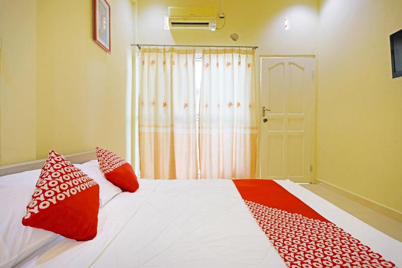 OYO 90998 Wisma Pinggir - Oda