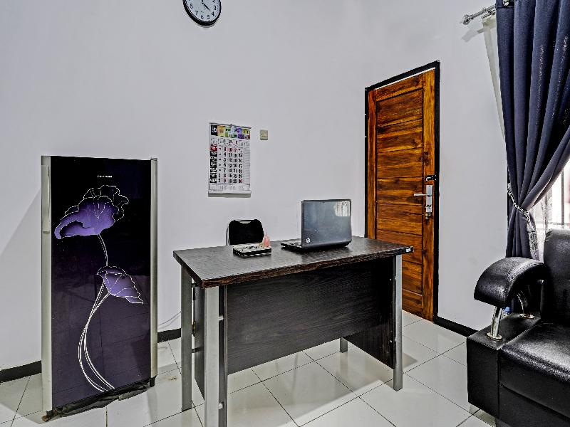 OYO 91334 Permata Papua Guest House - Lobi