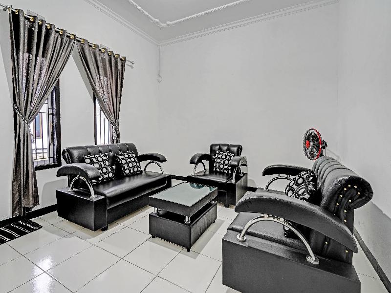 OYO 91334 Permata Papua Guest House - Lobi