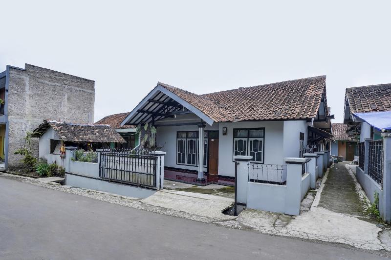 OYO 91011 Eco Tourism Desa Cibodas Areng 1 Syariah - Genel