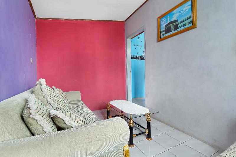 OYO 91156 EcoTourismBigFarmerDesaKertawangiSyariah - Lobi