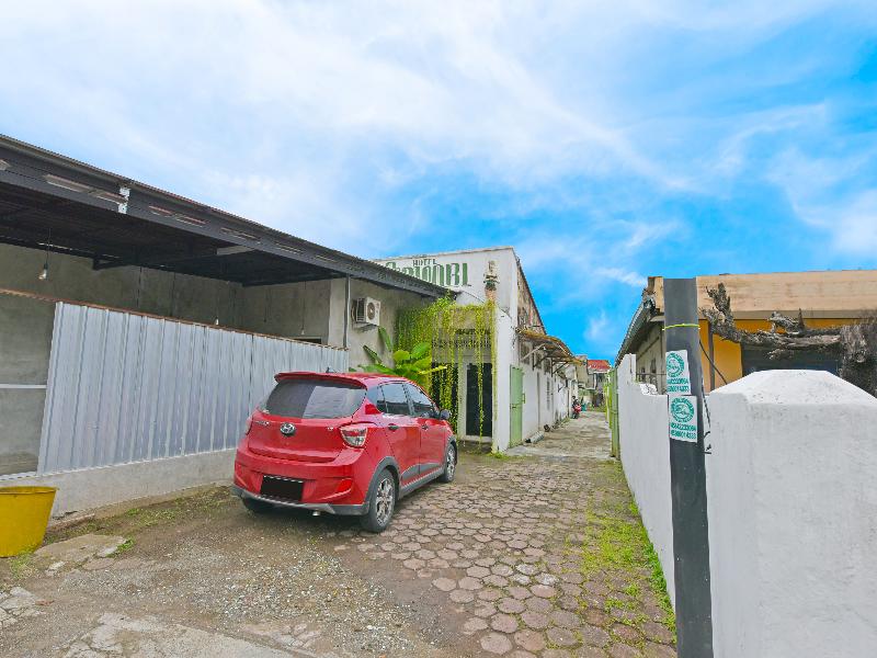 SPOT ON 91270 Hotel Arimbi - Genel