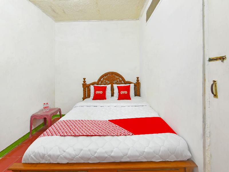 SPOT ON 91270 Hotel Arimbi - Oda