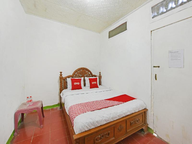 SPOT ON 91270 Hotel Arimbi - Oda