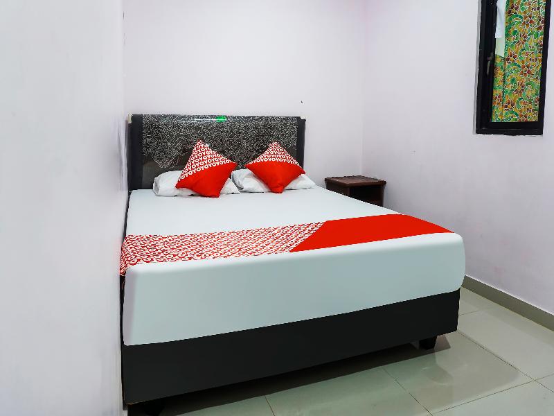 OYO 90965 Homestay Madu Makassar - Oda