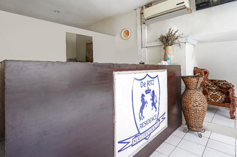 OYO 91035 De Ritz Residence - Lobi