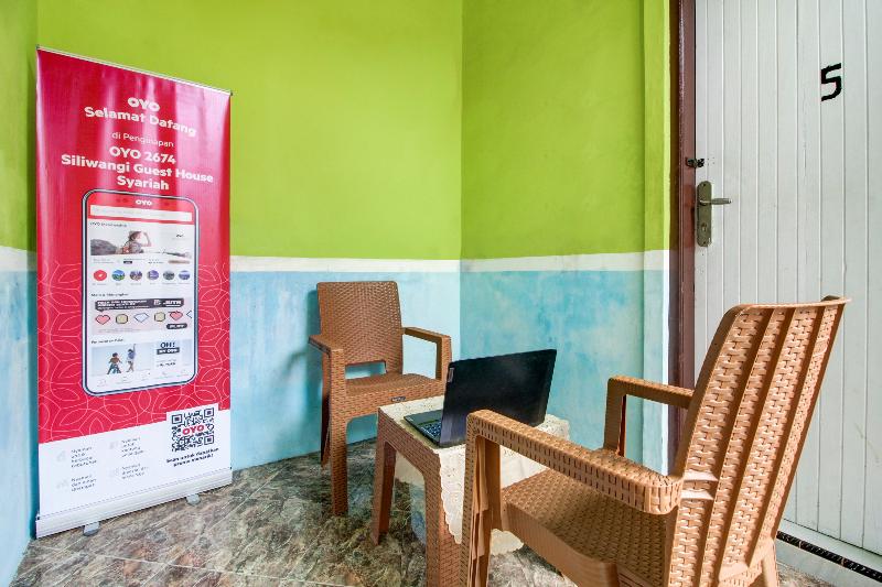 OYO 91216 Siliwangi Guest House Syariah Cirebon - Lobi