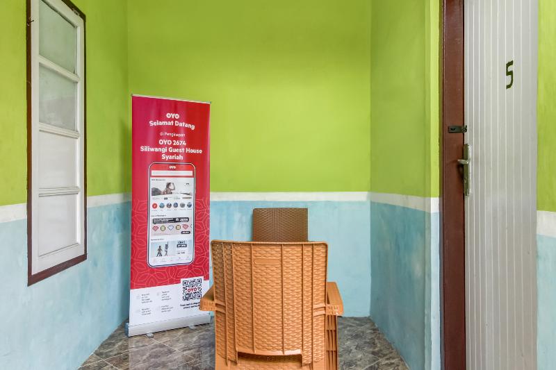 OYO 91216 Siliwangi Guest House Syariah Cirebon - Lobi