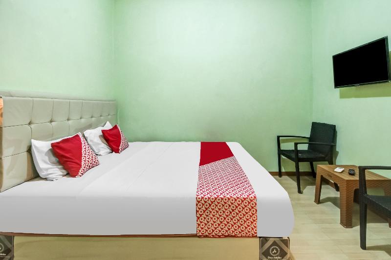 OYO 91216 Siliwangi Guest House Syariah Cirebon - Oda