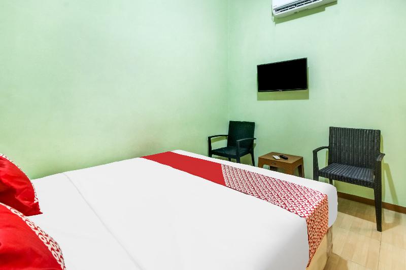 OYO 91216 Siliwangi Guest House Syariah Cirebon - Oda