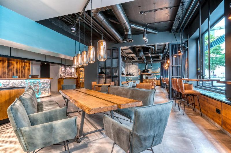 UnsÃ¶lds Factory Hotel - Restoran