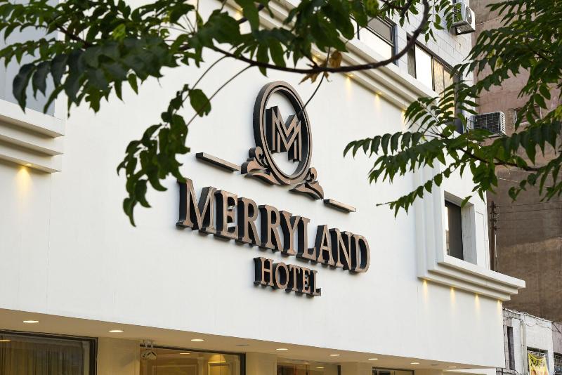 New MerryLand Hotel - Genel