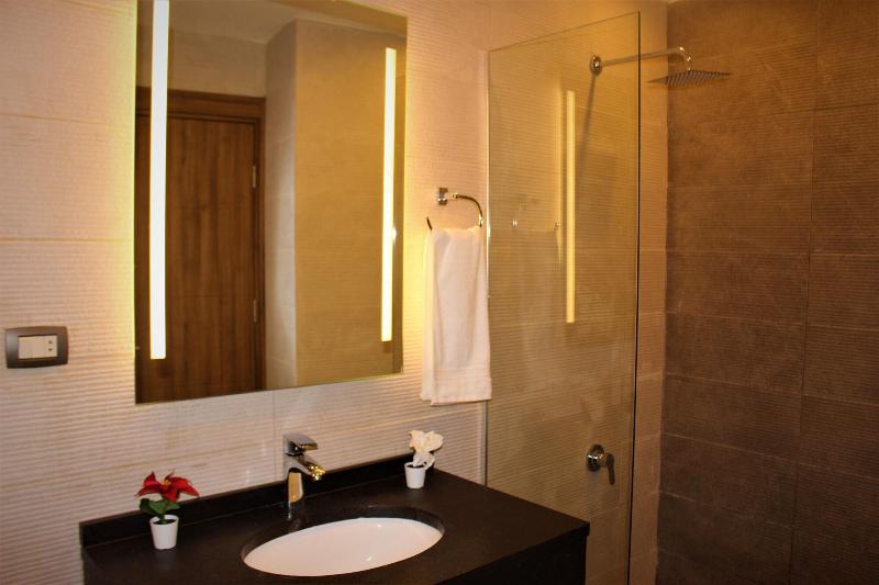 New MerryLand Hotel - Oda