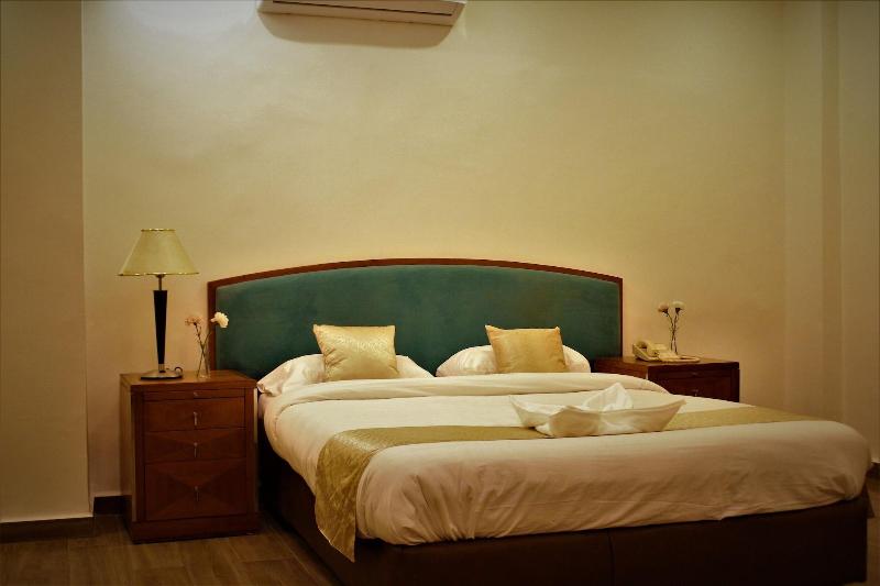 New MerryLand Hotel - Oda