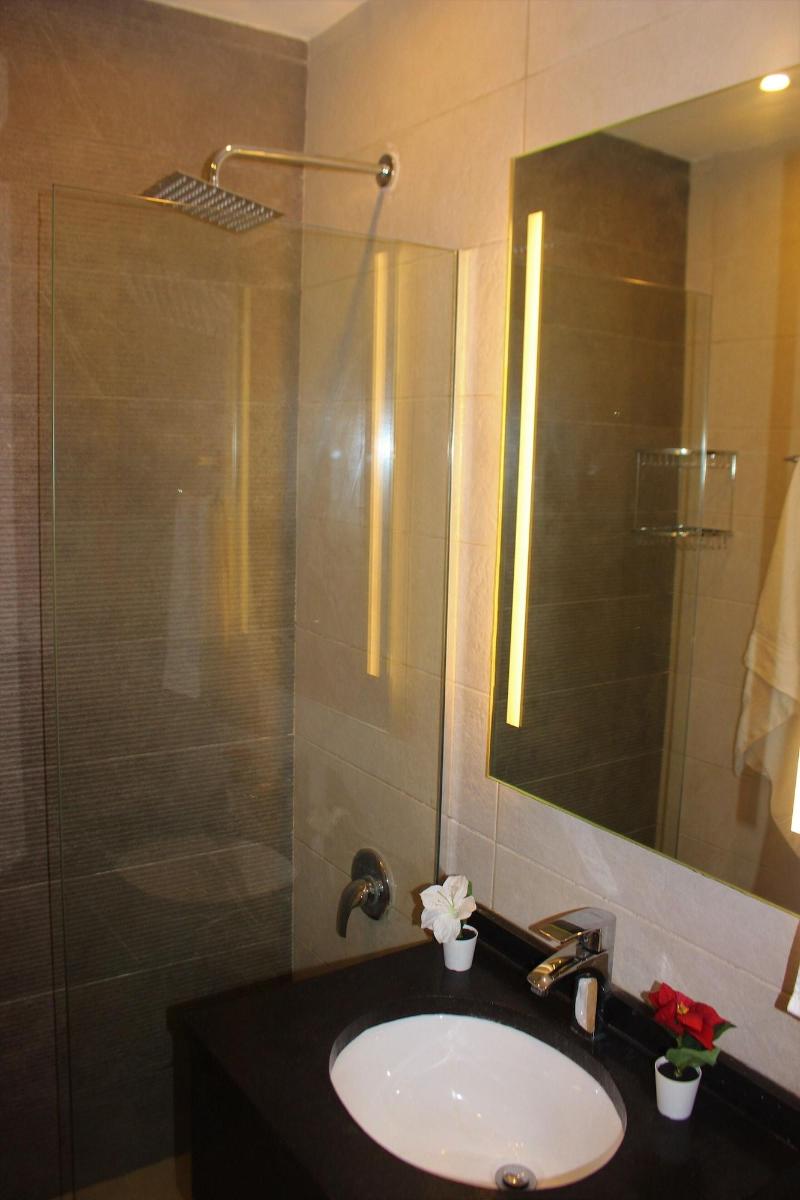 New MerryLand Hotel - Oda