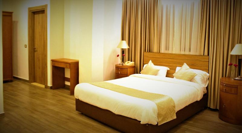 New MerryLand Hotel - Oda