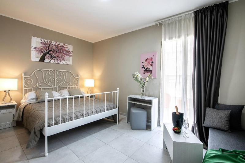 Noah Suite Hotel - Lobi