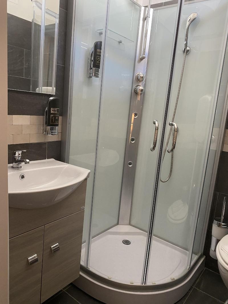 Noah Suite Hotel - Oda