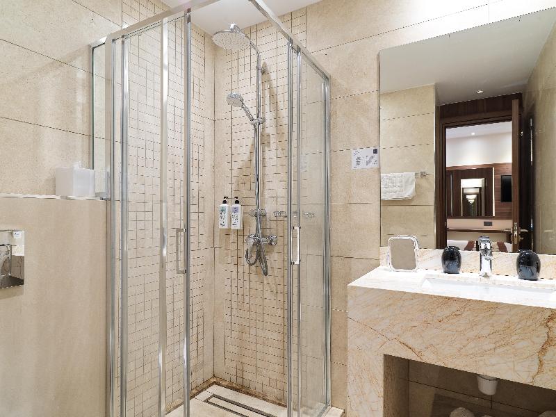 Leonardo Boutique Hotel Larnaca - Oda