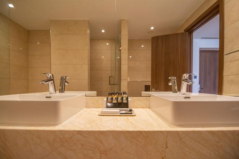 Leonardo Boutique Hotel Larnaca - Oda