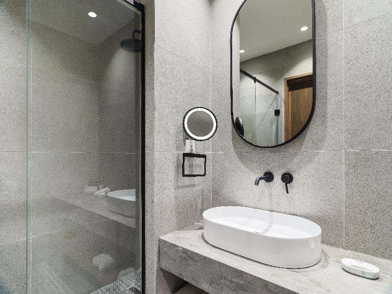 Leonardo Boutique Hotel Larnaca - Oda