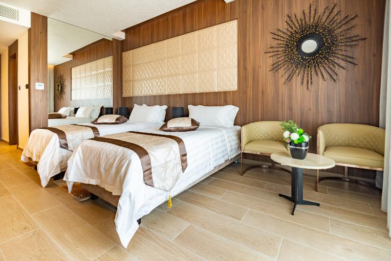 Leonardo Boutique Hotel Larnaca - Oda