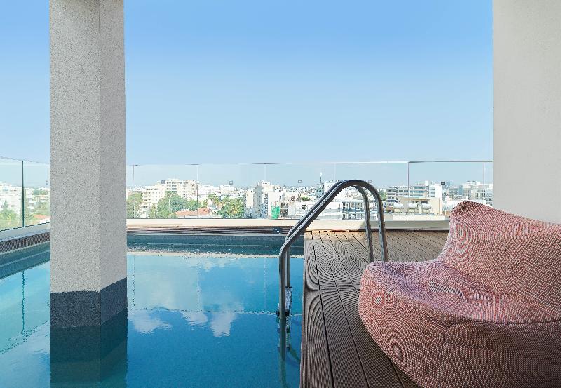 Leonardo Boutique Hotel Larnaca - Havuz