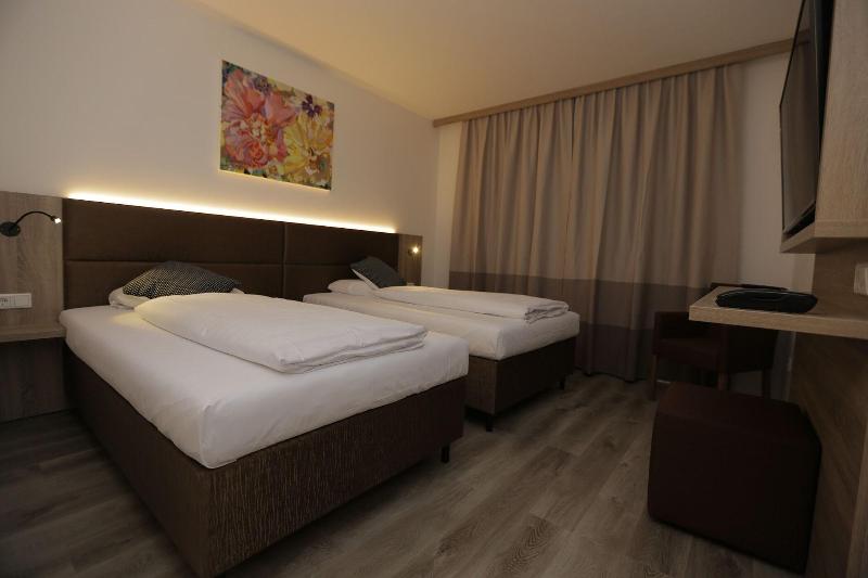 Galeria Hotel Walldorf - Oda