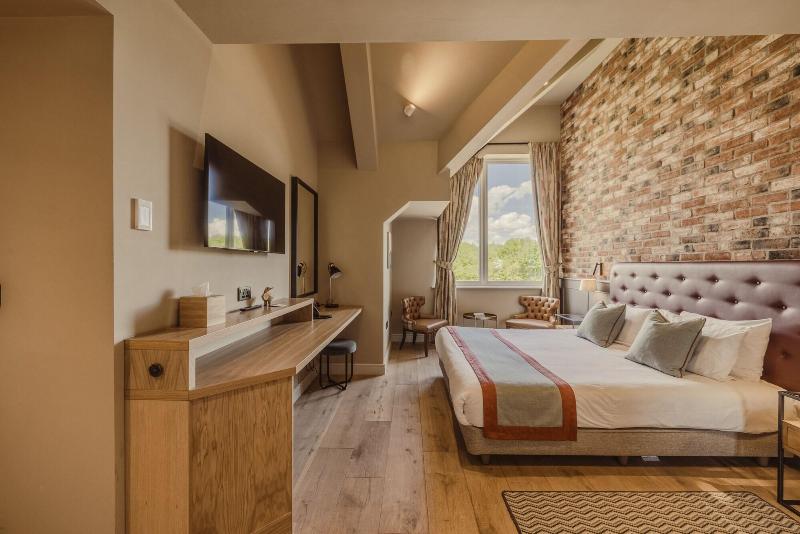 Sandburn Hall Hotel - Oda