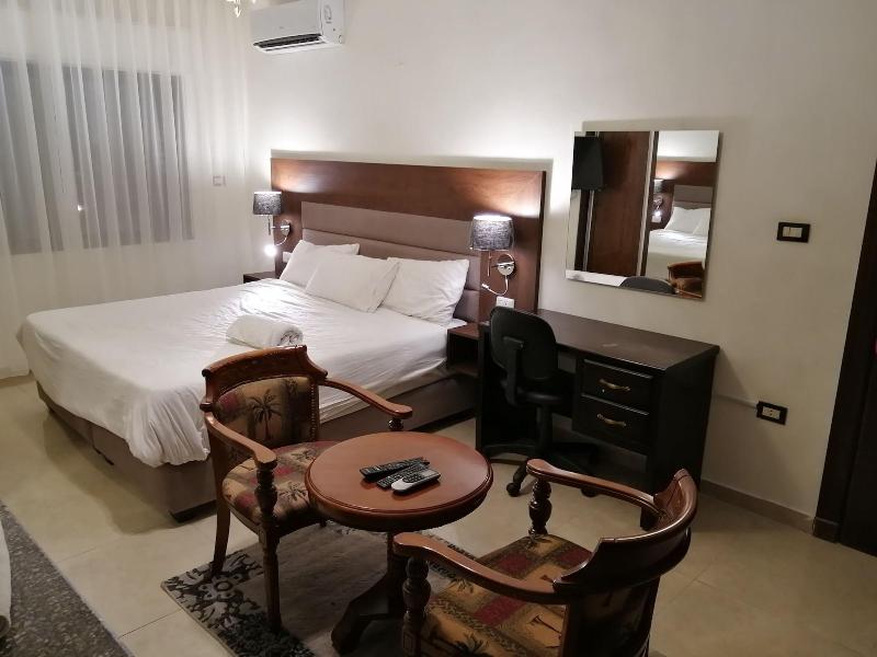 Alqimah Serviced Hotel Apartments - Oda