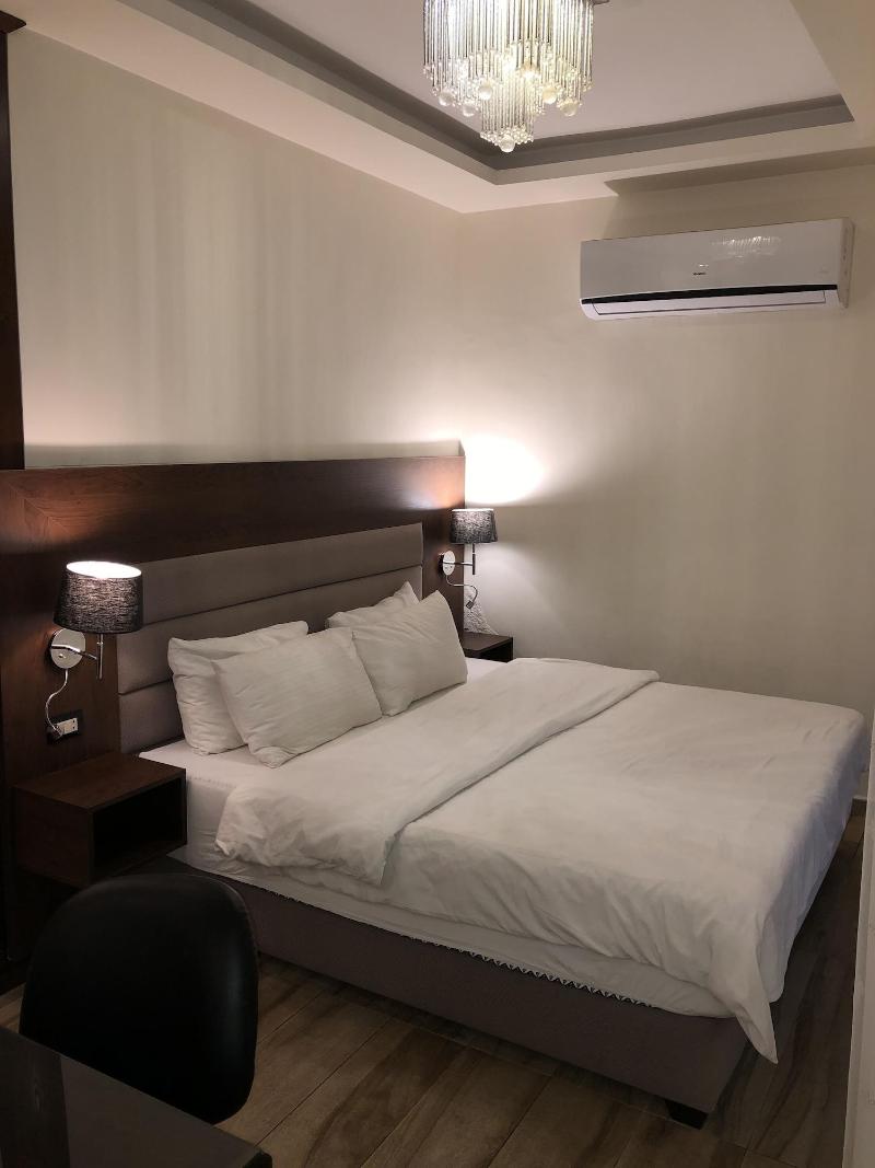 Alqimah Serviced Hotel Apartments - Oda