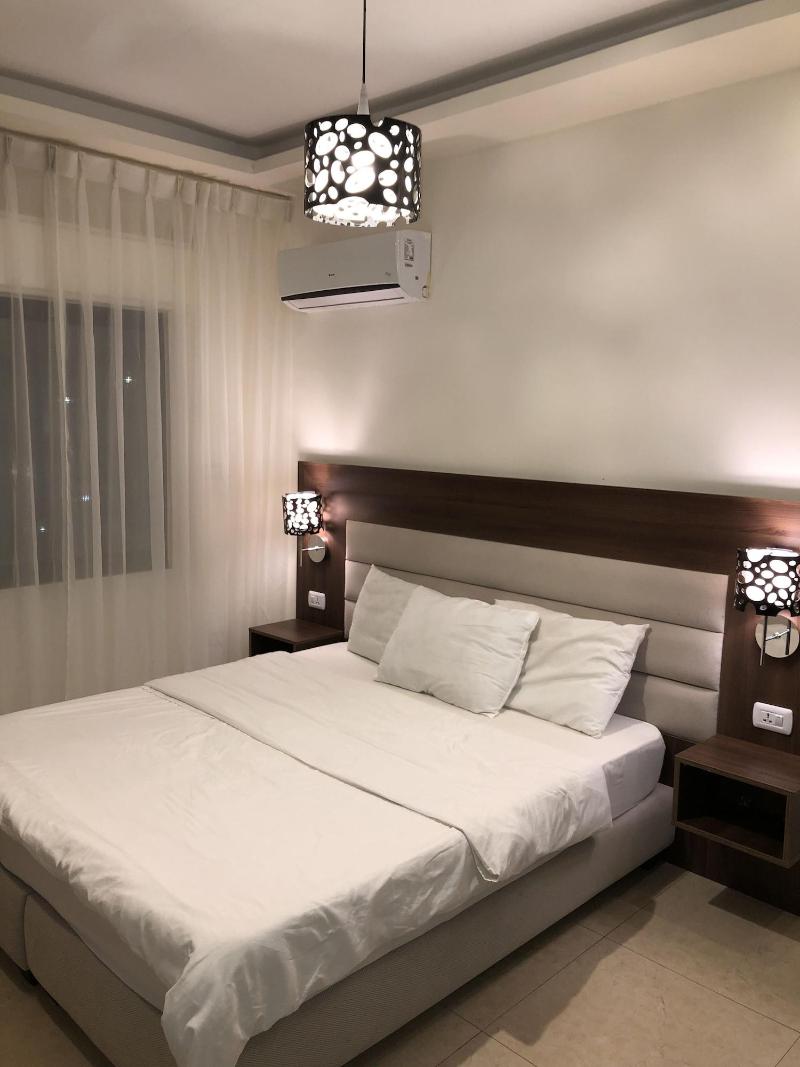 Alqimah Serviced Hotel Apartments - Oda
