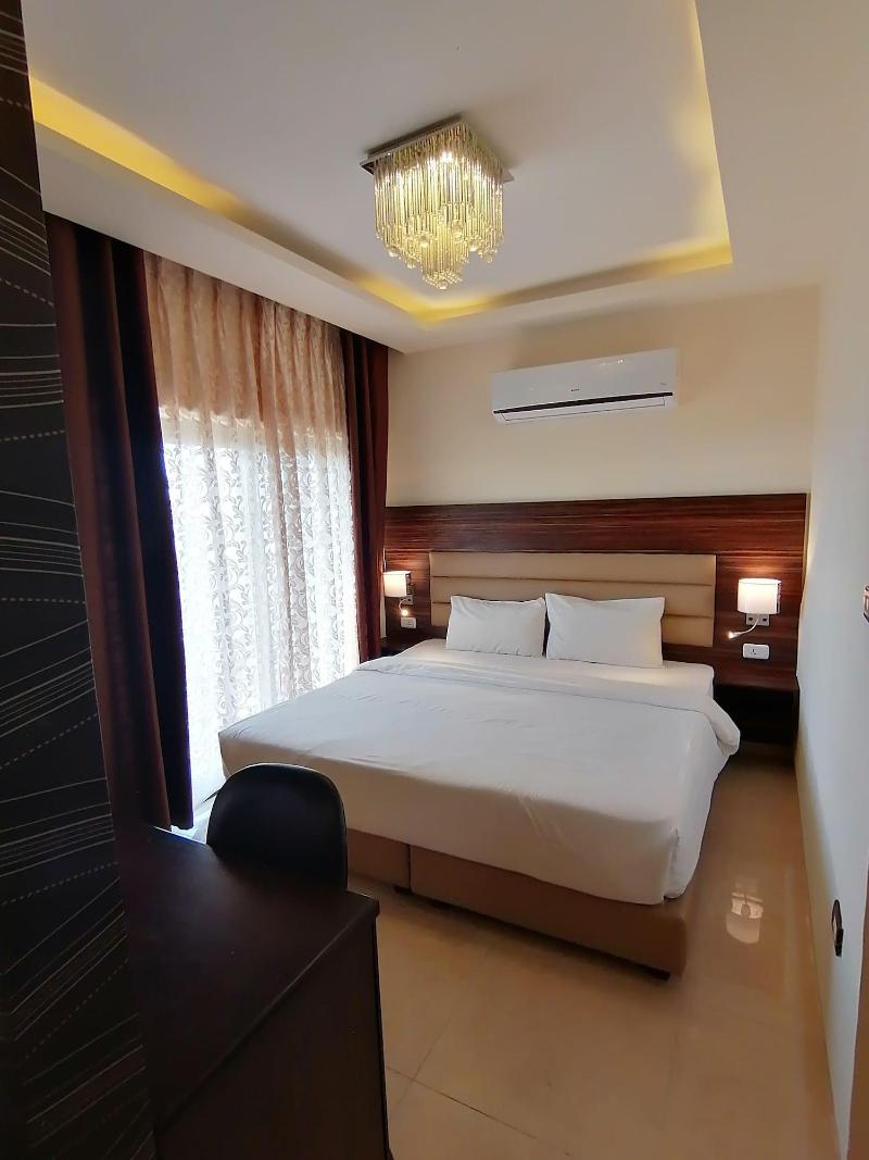 Alqimah Serviced Hotel Apartments - Oda