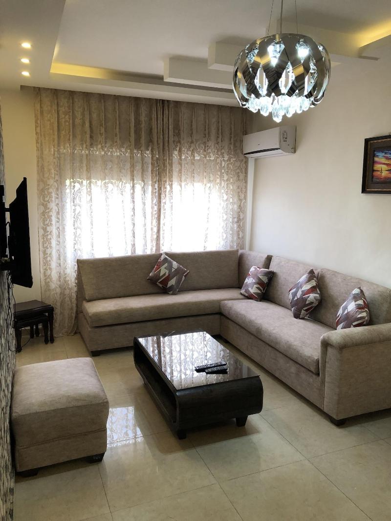 Alqimah Serviced Hotel Apartments - Oda