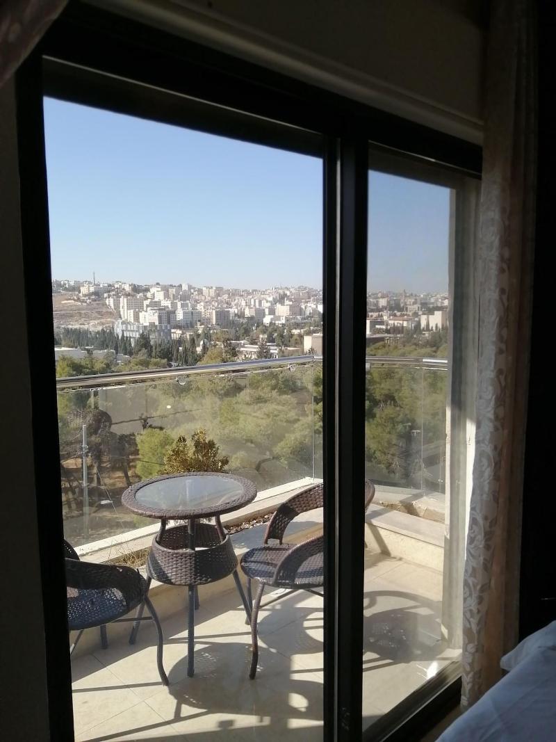 Alqimah Serviced Hotel Apartments - Oda