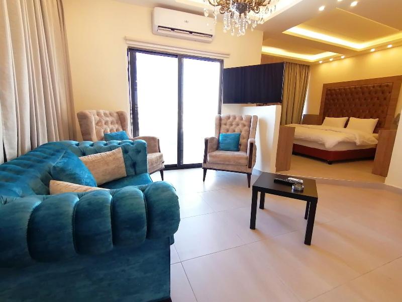 Alqimah Serviced Hotel Apartments - Oda