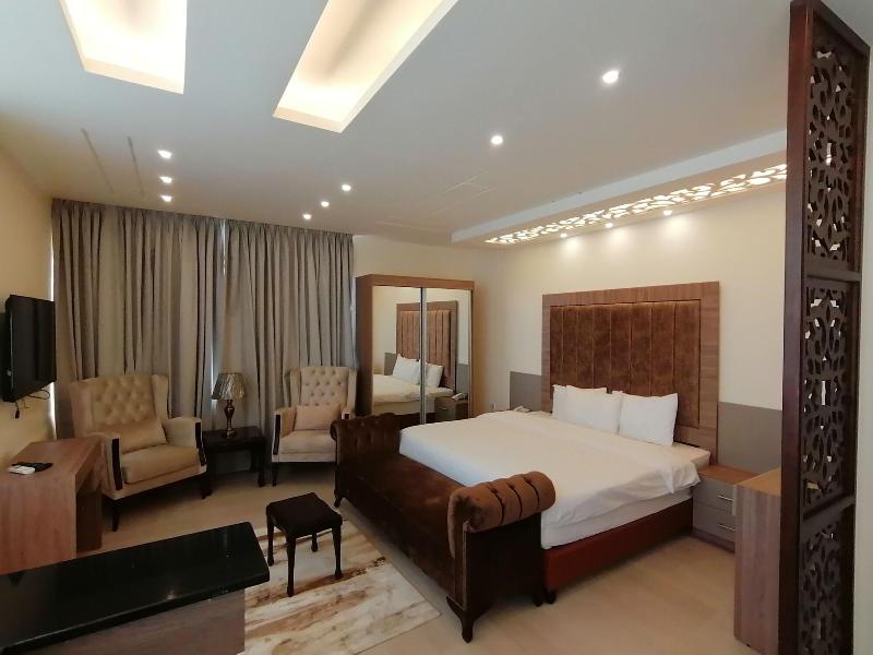 Alqimah Serviced Hotel Apartments - Oda