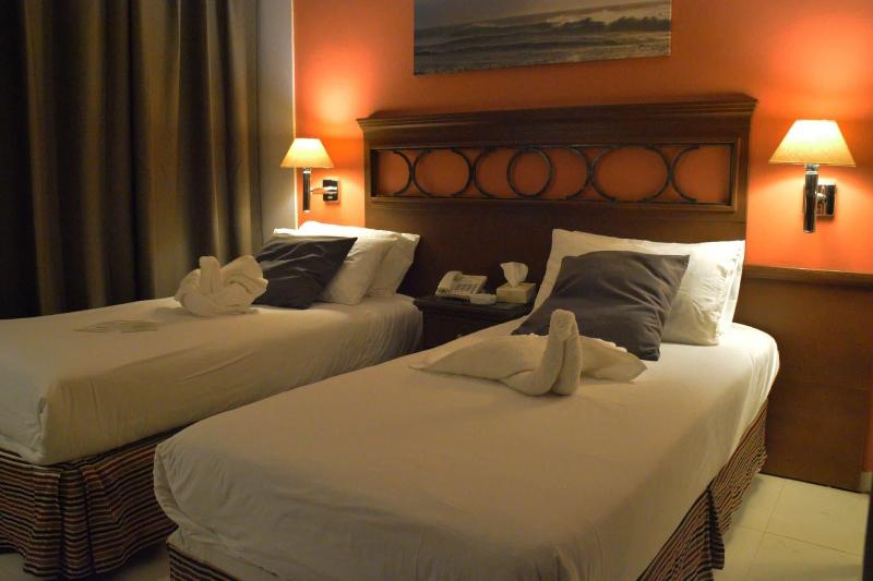 Capri Hotel Suites - Oda